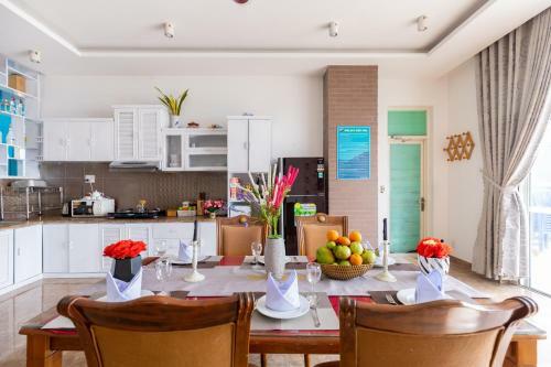 Beachfront Palm Villa 21 Bi?t Th? Tr�n B�i Bi?n