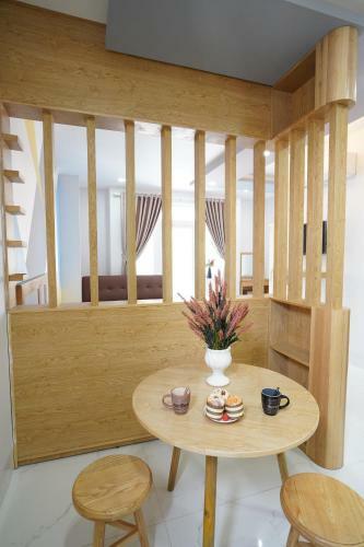 Coca Hotel & Apartment