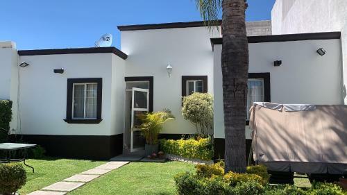 Casa Paseo De Las Palmas
