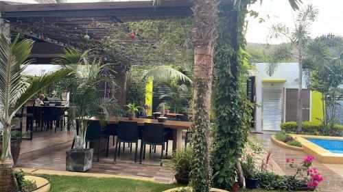 Hotel Coco Mar Suites