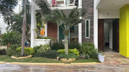 Hotel Coco Mar Suites