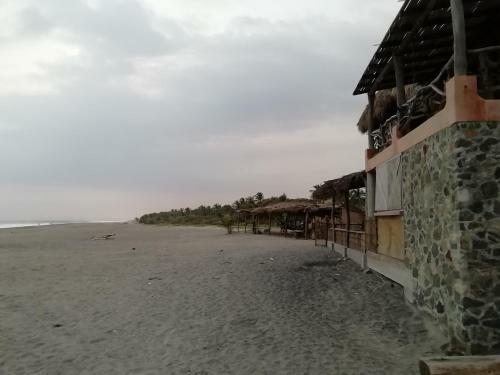 Caba�as Atardecer