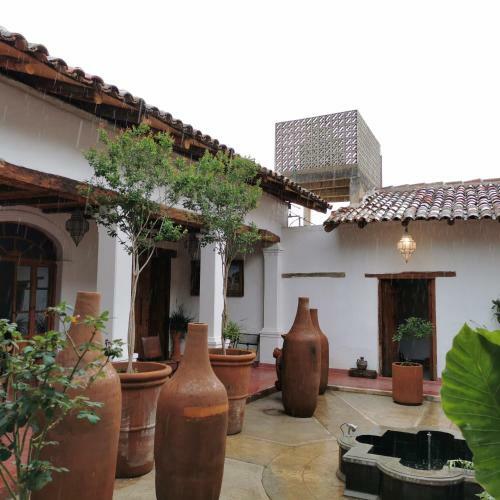 Hotel Casa I. Madero