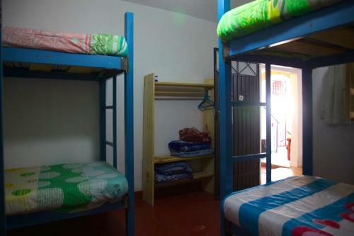 Hostal Casa Chuparrosa House