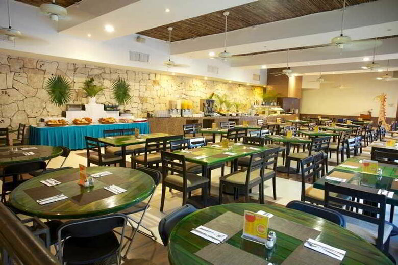 Nina Hotel & Beach Club