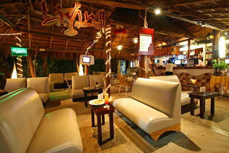 Nina Hotel & Beach Club