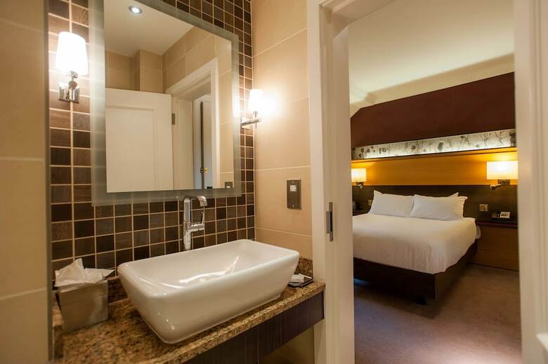 Doubletree By Hilton Dunblane Hydro Hotel