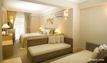 Hotel Amara Wing Resort