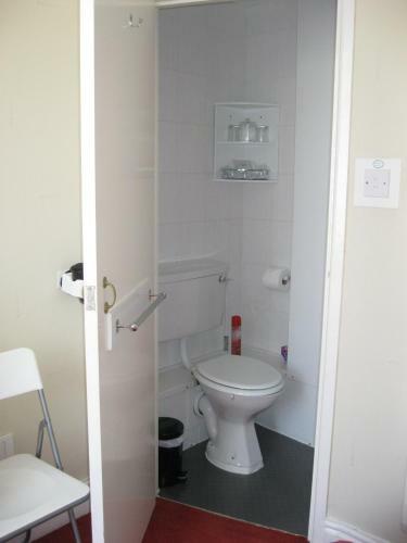 Hostal Channel View Guest House