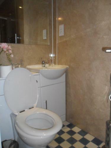 Hostal Armadale Guest House