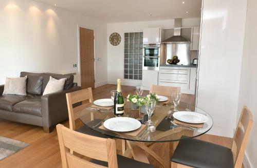 Highland Apartments