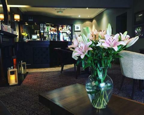Chieftain Hotel