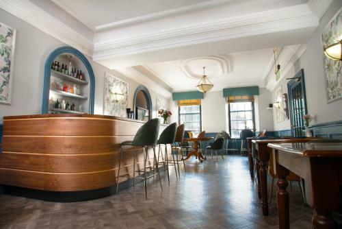 The Woodside Hotel