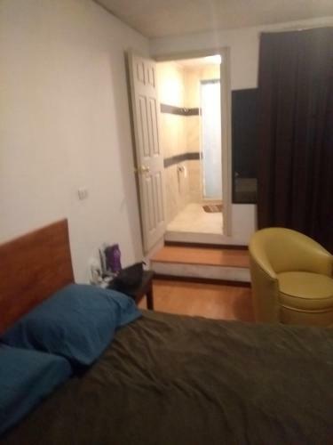 Fast Hostal 33