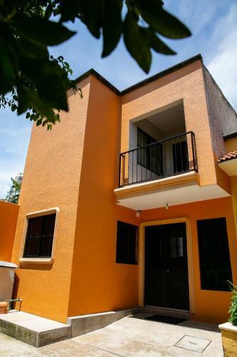 Comoda Casa Privada