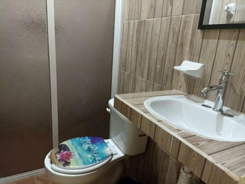 Hostal Casa Caba�as - Guesthouse By P�jaros