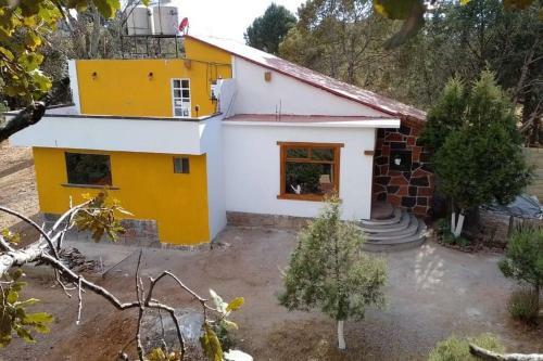 Caba�a Monarca Te Ofrece Un Espacio Diferente.