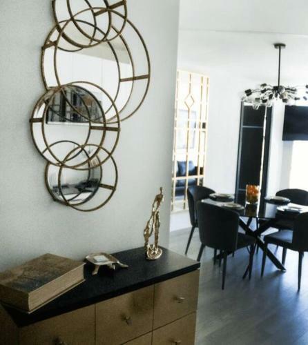 Apartamento Luxury Skyline View Suite Adamant
