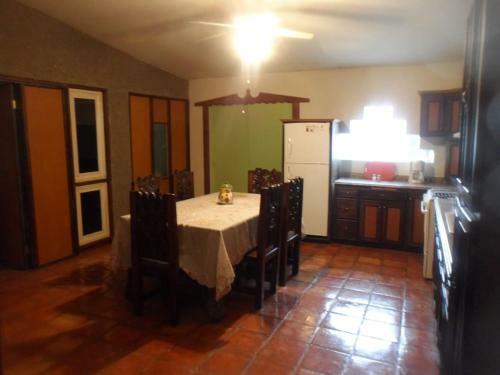 Casa Amueblada Elegante Y Tranquila En Tijuana