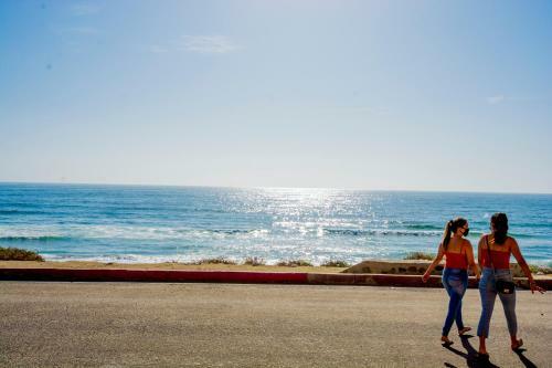 Apartamento Beachfront Breathtaking 1 Bedroom Apt