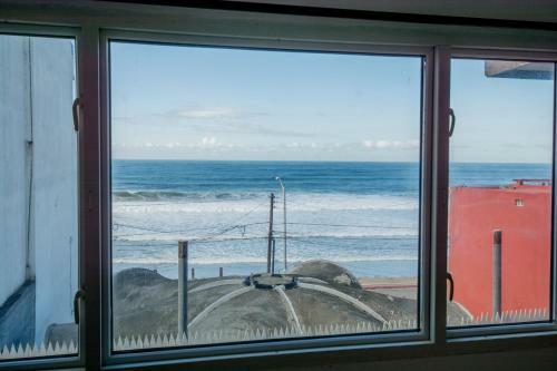 Beachfront 4 Bedroom House - Sleeps 10