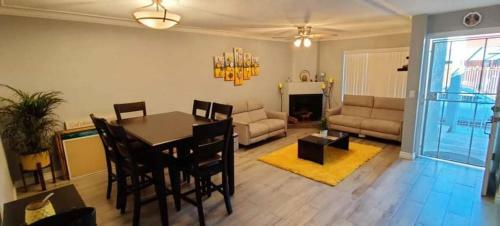 Playas De Tijuana 4 Bedroom Home