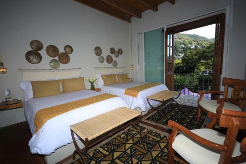 Hotel La Dorada Town View