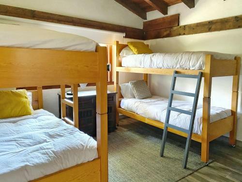 Hostal Casa Vallesana Av�ndaro