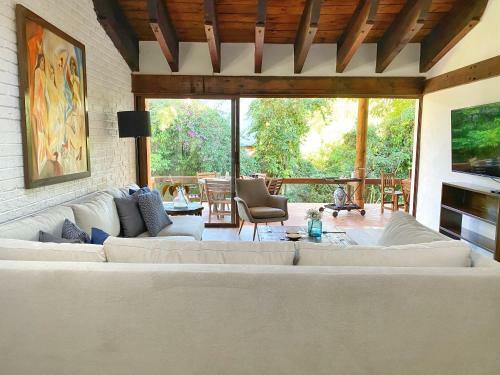 Hostal Casa Vallesana Av�ndaro