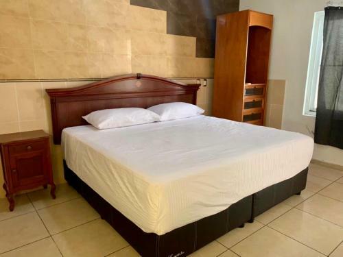 Casa Con Alberca, S�per Ubicaci�n. Puerto de Veracruz