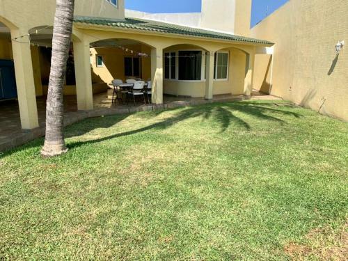 Casa Con Alberca, S�per Ubicaci�n. Puerto de Veracruz