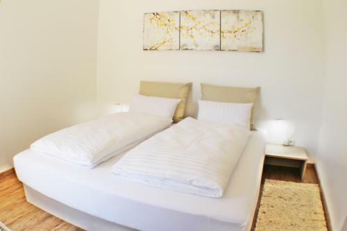 Hostal Suiten Am Simmhof
