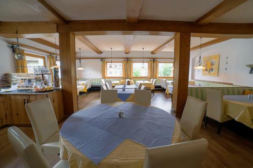 Hostal Pension Garni Hochmoos