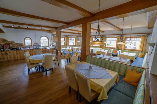 Hostal Pension Garni Hochmoos