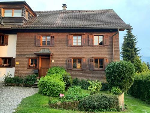Bauernhaus Am Pf�nderhang Mit Seeblick