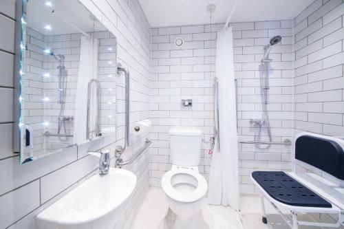 Innkeeper's Lodge Exeter, Clyst St George