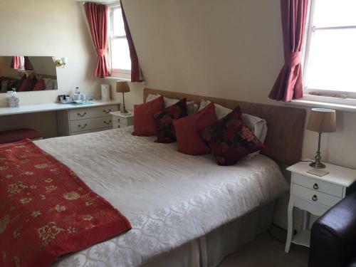 Hostal The Chatsworth