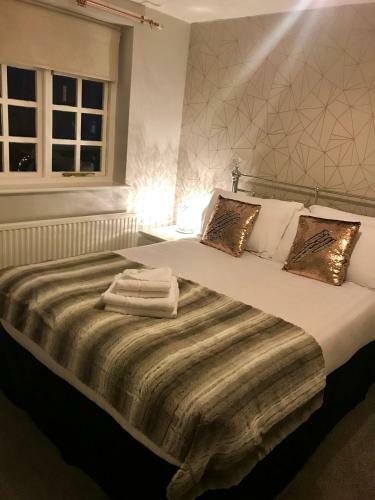 Hostal Marina Court