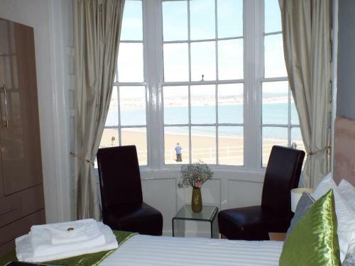 Hostal Aaran House
