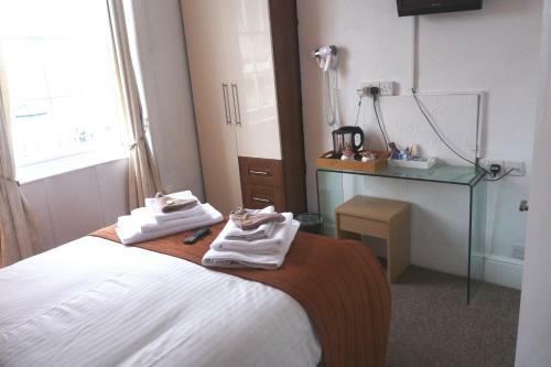 Hostal Aaran House