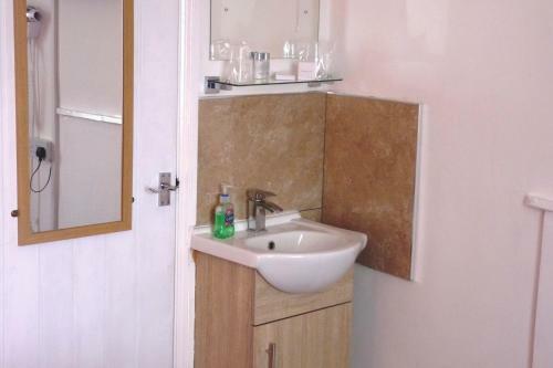 Hostal Aaran House