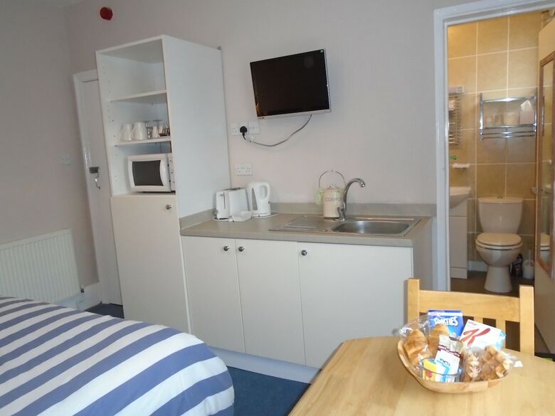 Hostal Florian Guest House