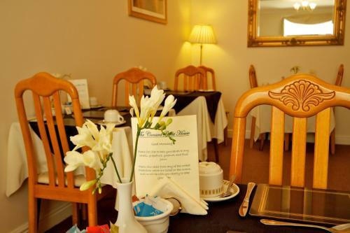 Hostal Cunard Guest House