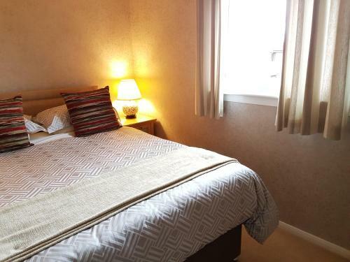 Hostal Kew House And Apartments