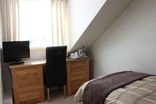 Hostal Kew House And Apartments