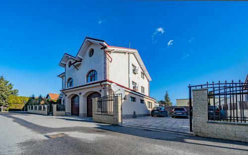 Hostal Pension Onix Vienna Airport