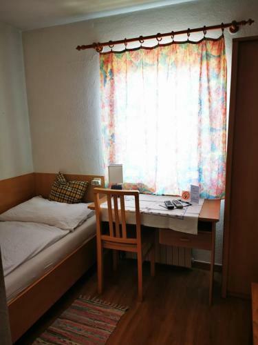 Hostal Hotel Goldene Krone