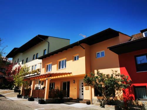 Hostal Hotel Goldene Krone