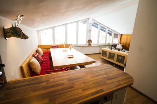 Apartamento Three Bedroom 2 Bath Apt Mari Alm Next To Ski Lift