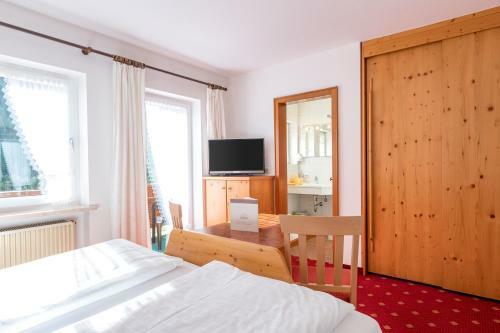 Hostal Landhaus Almrausch